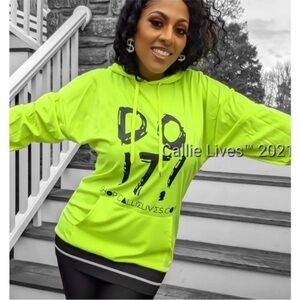 Callie Lives “Do IT” Hoodie Top: Size 2X